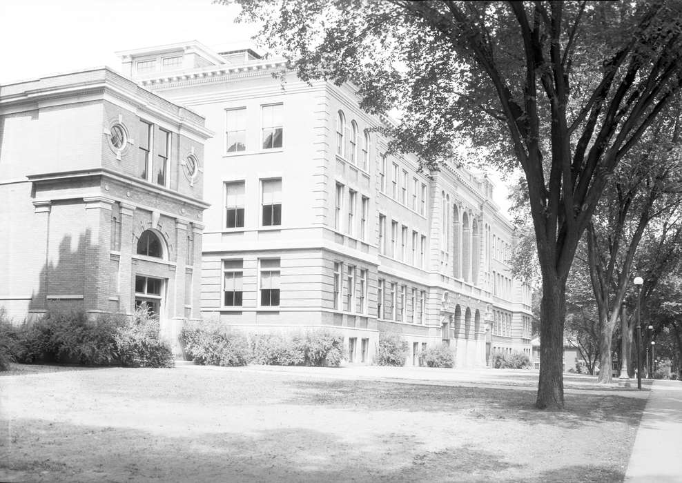 Iowa, Iowa History, UNI Special Collections & University Archives, Schools and Education, uni, university of northern iowa, Cedar Falls, IA, history of Iowa, iowa state teachers college, lang hall