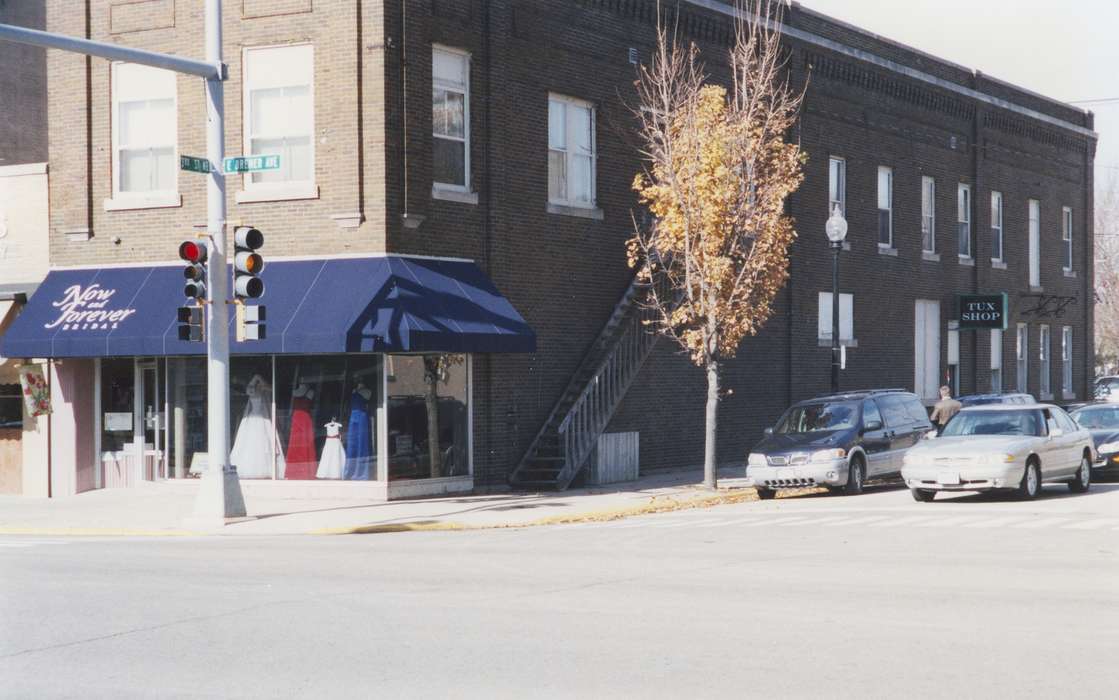 Cities and Towns, storefront, Motorized Vehicles, Iowa History, Waverly Public Library, Iowa, history of Iowa, Businesses and Factories, street corner, mainstreet, Main Streets & Town Squares
