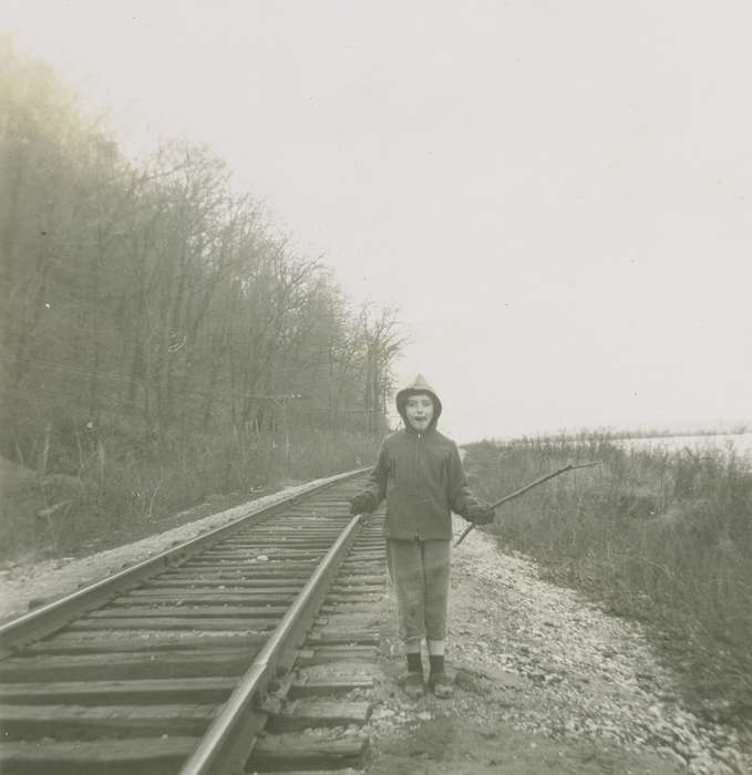 train tracks, history of Iowa, Iowa History, Iowa, Sherrill, IA, Children, Fredericks, Robert, Portraits - Individual