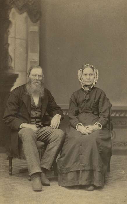 Portraits - Group, bonnet, history of Iowa, Iowa History, IA, beard, woman, facial hair, man, Iowa, Olsson, Ann and Jons, dress, hat, suit