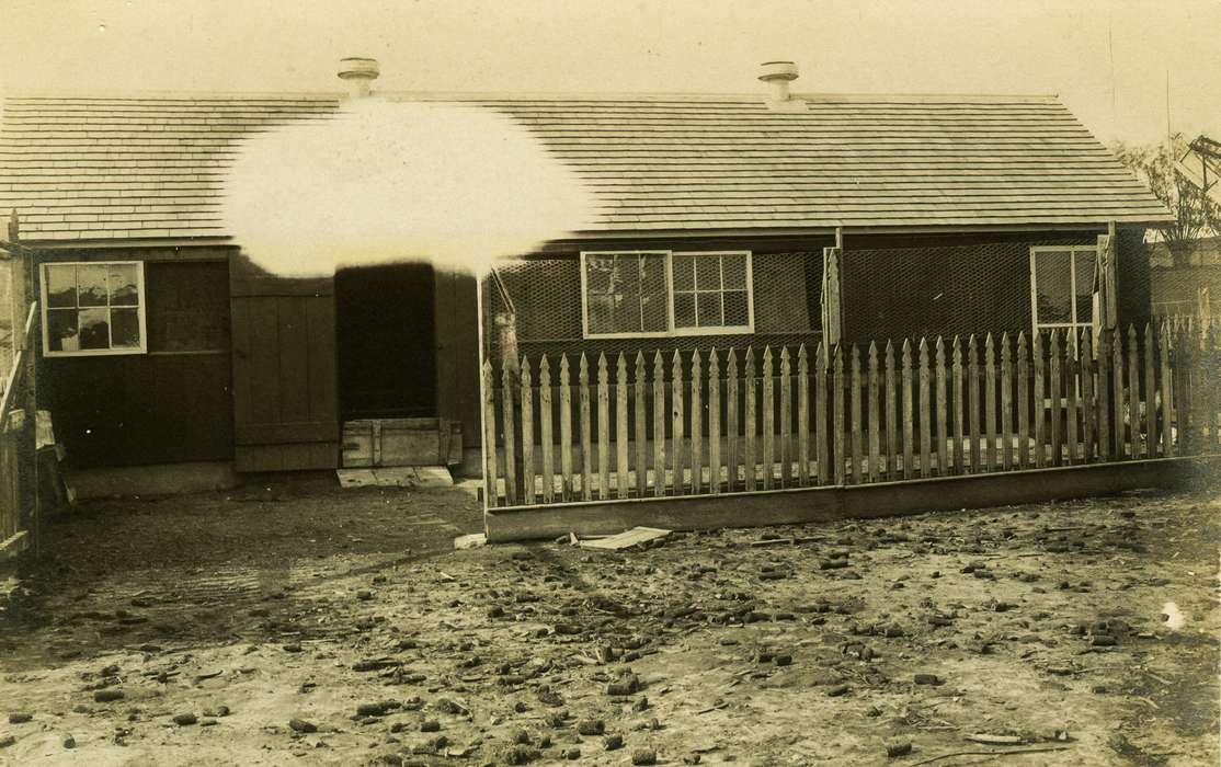 corncob, history of Iowa, Iowa History, chicken coop, Anamosa Library & Learning Center, Iowa, fence, Anamosa, IA, Farms