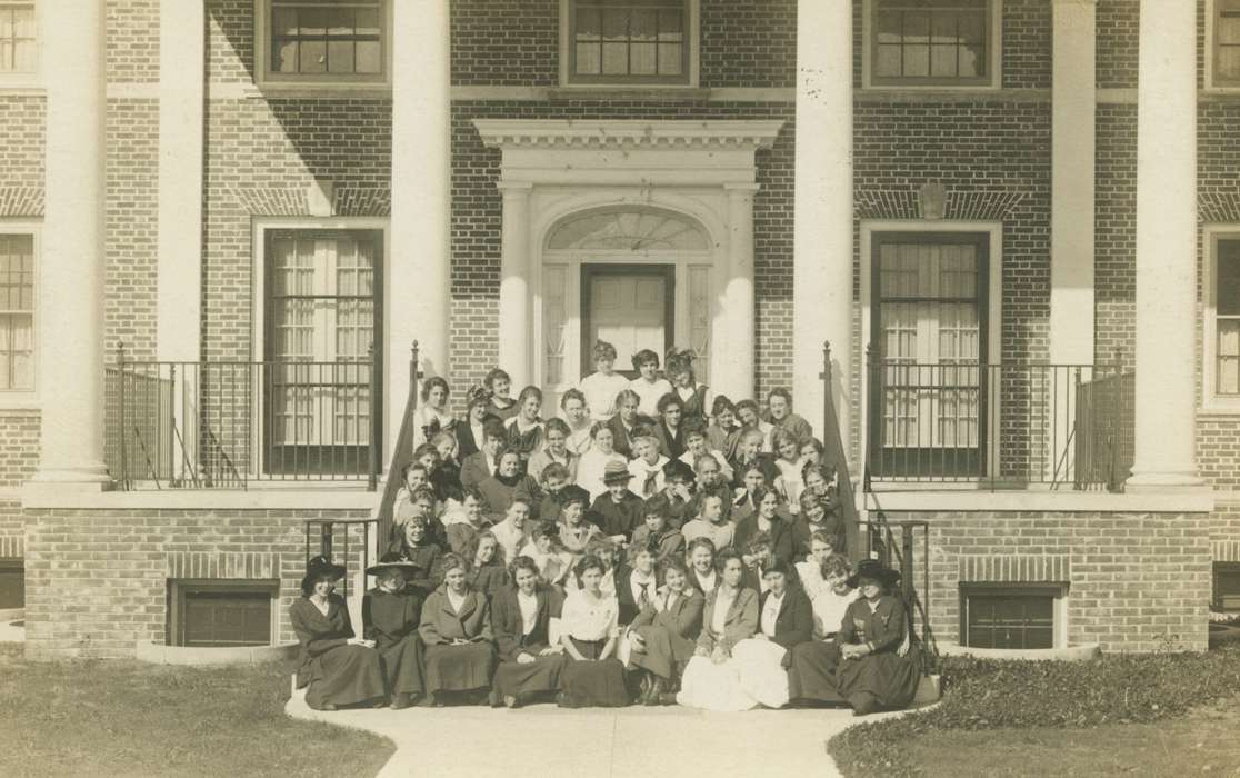 Portraits - Group, Cedar Falls, IA, Iowa History, history of Iowa, Adam, Susan, iowa state teachers college, Iowa, Schools and Education, university of northern iowa