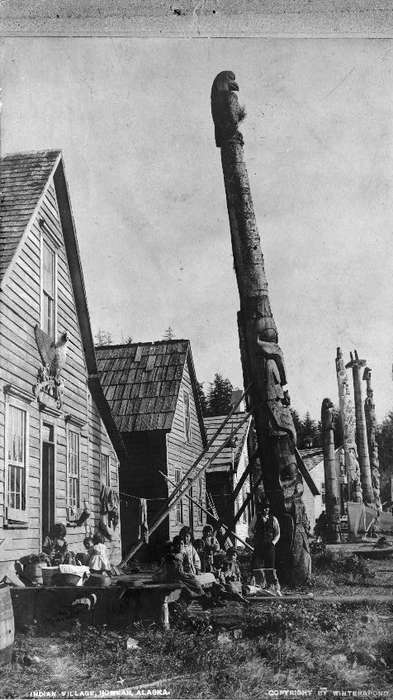 Library of Congress, Children, Howken, AK, house, history of Iowa, Homes, Iowa, Families, Iowa History, totem pole