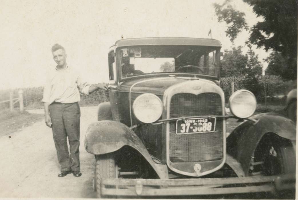 Iowa, Smith, Diane, Jefferson, IA, car, Portraits - Individual, history of Iowa, Motorized Vehicles, Iowa History