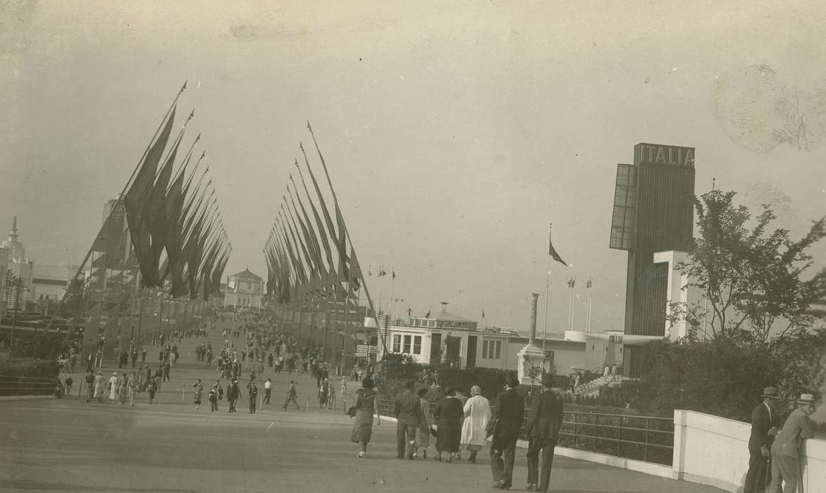 flag, Travel, history of Iowa, Iowa History, world's fair, crowd, Fairs and Festivals, Iowa, Chicago, IL, McMurray, Doug