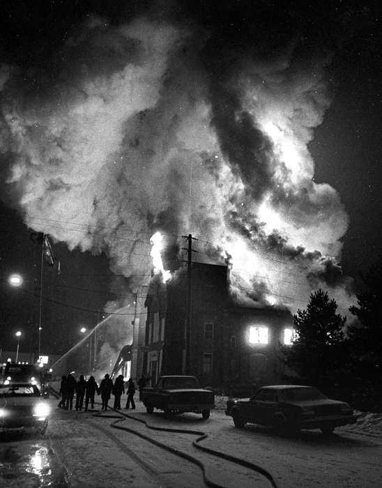 fire engine, Ottumwa, IA, truck, Lemberger, LeAnn, Wrecks, history of Iowa, Motorized Vehicles, Iowa, Cities and Towns, fire, car, Businesses and Factories, firefighter, Iowa History