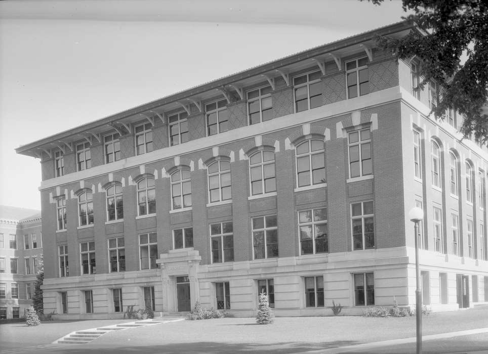 Cedar Falls, IA, history of Iowa, Iowa History, uni, iowa state teachers college, UNI Special Collections & University Archives, Iowa, Schools and Education, university of northern iowa, begeman hall, laboratory
