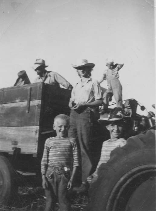 Farming Equipment, history of Iowa, Iowa History, Families, Cresco, IA, Iowa, Farms, Ollendieck, Dalene