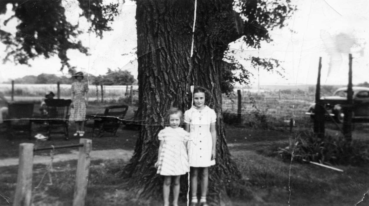 Portraits - Group, Iowa, Boehm, Pam, Children, history of Iowa, Farms, tree, Iowa History, Monroe, IA