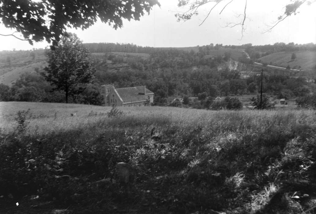 view, Iowa History, Iowa, building, field, Lemberger, LeAnn, history of Iowa, stone city art colony, Stone City, IA, Landscapes