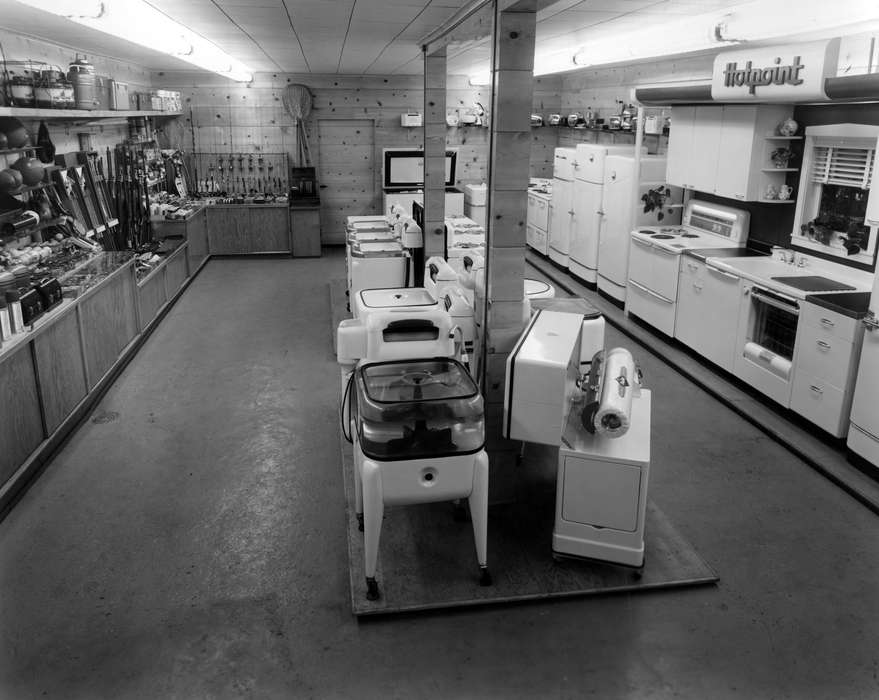 history of Iowa, kitchen, Ottumwa, IA, Iowa History, hardware store, Businesses and Factories, stove, Iowa, Lemberger, LeAnn, refrigerator