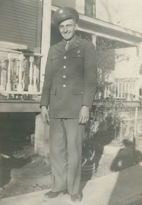 Military and Veterans, history of Iowa, uniform, Iowa History, Manchester, IA, man, Iowa, Harder, Connie, Portraits - Individual