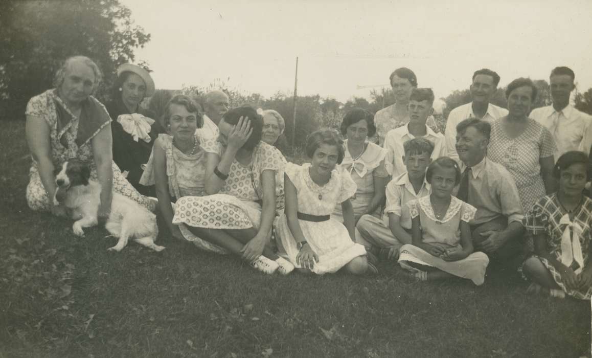 Portraits - Group, Iowa History, King, Tom and Kay, Iowa, IA, dog, Children, history of Iowa