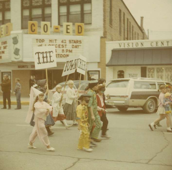 Iowa History, Iowa, IA, Boyke, Jan, parade, history of Iowa, Main Streets & Town Squares, movie theater, Children, Fairs and Festivals, Holidays