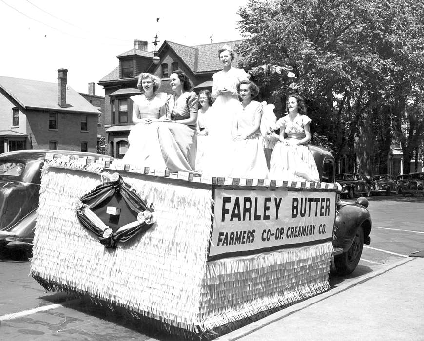 butter, Iowa, parade, pageant, Iowa History, Fairs and Festivals, float, Entertainment, creamery, Cities and Towns, women, history of Iowa, Motorized Vehicles, Farley, IA, Scherrman, Pearl