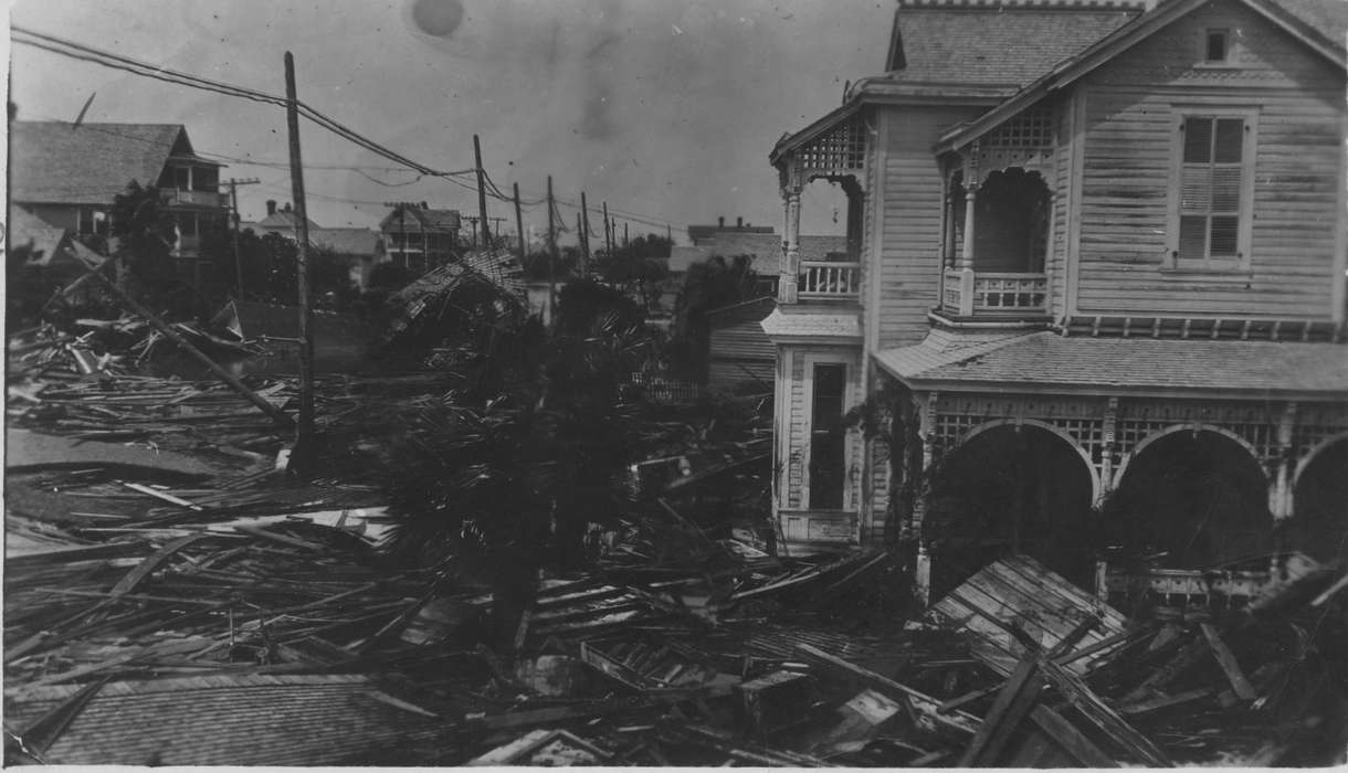 Cities and Towns, Iowa History, Corpus Christi, TX, Iowa, natural disaster, hurricane, destruction, Heuton, Paul H., history of Iowa