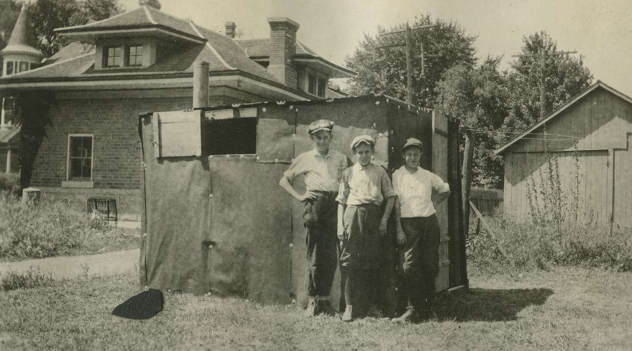 fort, boy scouts, Iowa History, McMurray, Doug, Children, Iowa, Webster City, IA, history of Iowa, Portraits - Group, shack