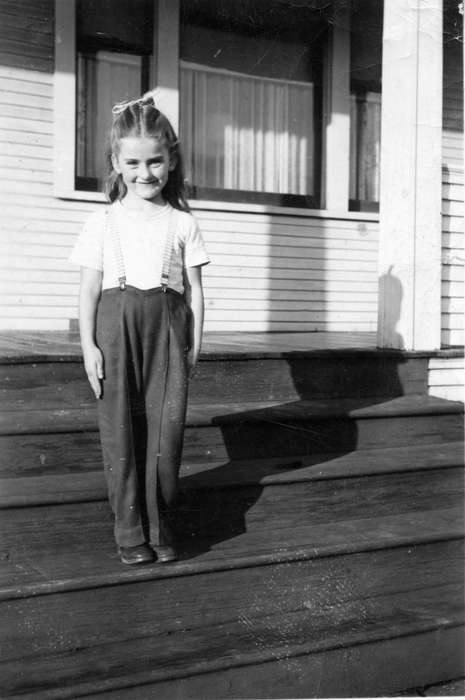 history of Iowa, Iowa History, IA, first day of school, Iowa, Lewey, Lauren, Children, Portraits - Individual