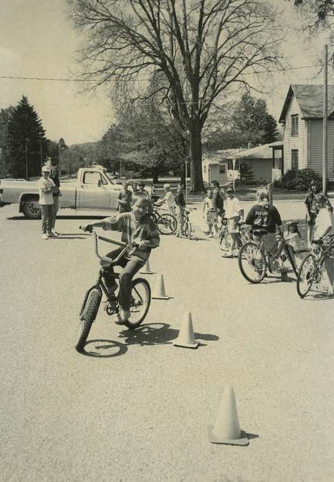 Children, history of Iowa, Entertainment, Waverly Public Library, Main Streets & Town Squares, Iowa, Leisure, bicycle, Iowa History, children