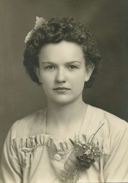 history of Iowa, Iowa History, corsage, Manchester, IA, Iowa, hairstyle, Harder, Connie, Portraits - Individual