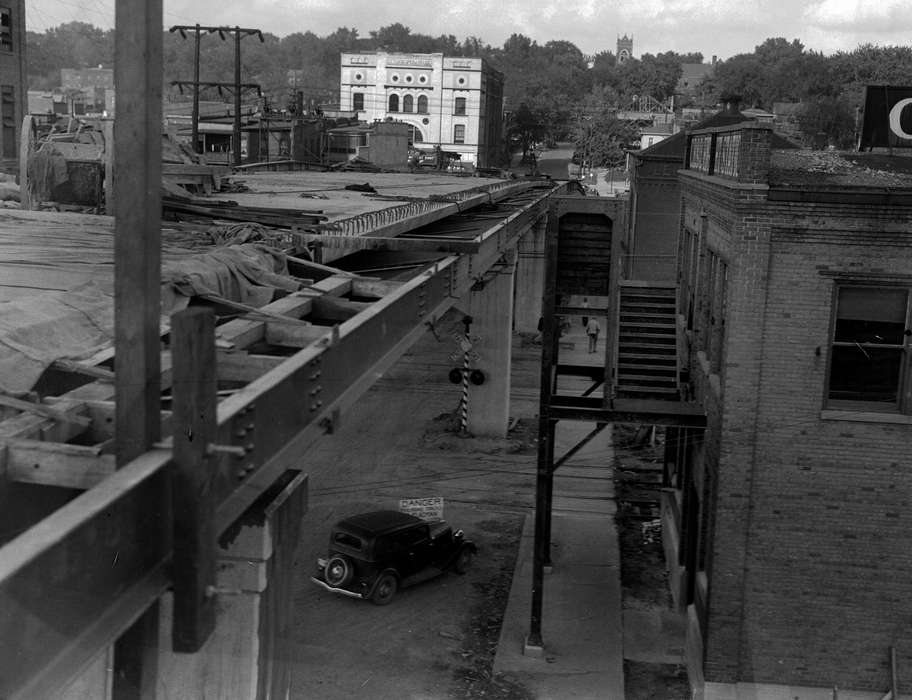 bridge, Iowa History, Ottumwa, IA, history of Iowa, Lemberger, LeAnn, Iowa, Cities and Towns, Labor and Occupations