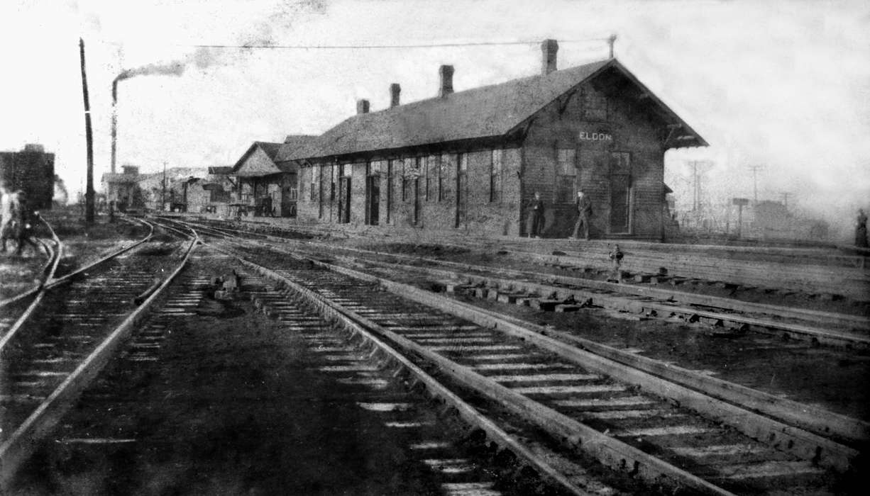 Iowa, depot, Train Stations, Lemberger, LeAnn, Eldon, IA, train track, history of Iowa, Iowa History