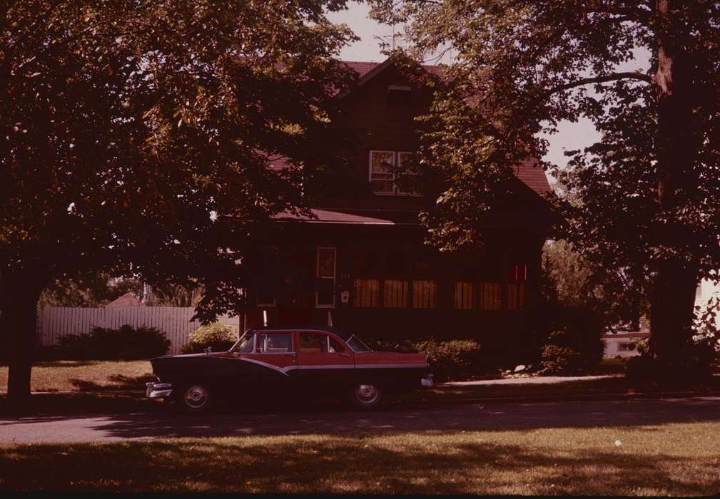 car, Cities and Towns, Iowa History, Iowa, Motorized Vehicles, Zischke, Ward, IA, house, Homes, history of Iowa