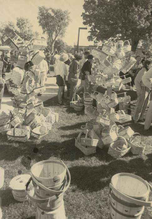 Waverly Public Library, baskets, Iowa History, history of Iowa, Waverly, IA, Fairs and Festivals, Iowa, Leisure