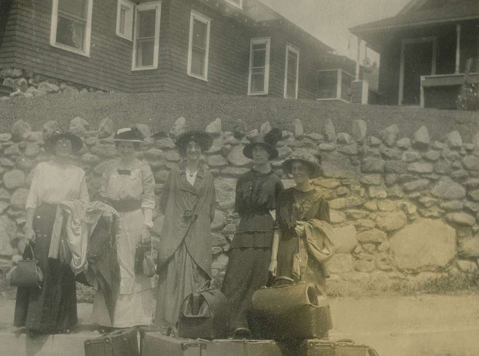 Portraits - Group, Travel, history of Iowa, Iowa History, suitcase, Iowa, LeQuatte, Sue, USA, Leisure
