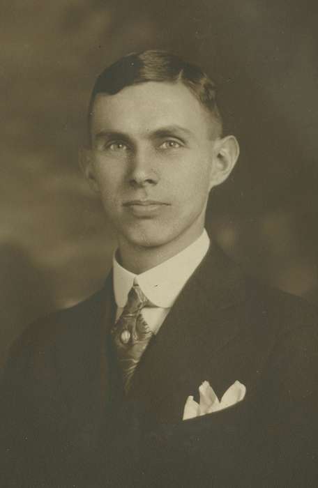 Portraits - Individual, history of Iowa, Iowa History, McMurray, Doug, necktie, Iowa, Webster City, IA