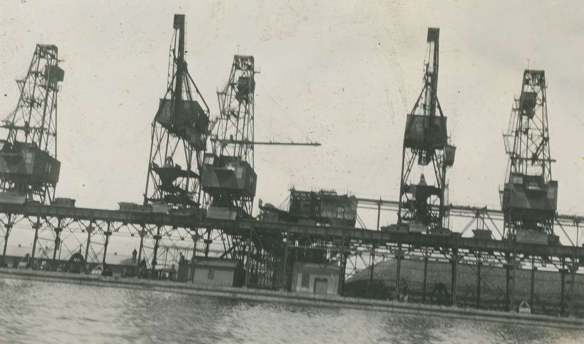Travel, harbor, history of Iowa, Iowa History, Motorized Vehicles, Lakes, Rivers, and Streams, Duluth, MN, water, Iowa, McMurray, Doug