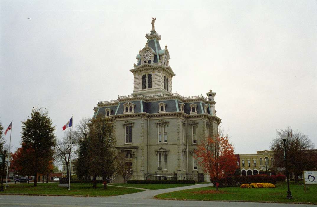 Iowa, Bloomfield, IA, clock, Prisons and Criminal Justice, Main Streets & Town Squares, Lemberger, LeAnn, Cities and Towns, history of Iowa, flag, courthouse, Iowa History