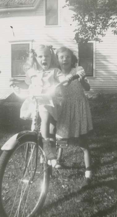 Portraits - Group, Ostrum (Bratland), Arlene, Iowa, bike, Children, bicycle, history of Iowa, Bode, IA, Iowa History