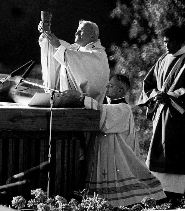 history of Iowa, Iowa History, microphone, pope, cup, bible, altar, Iowa, Lemberger, LeAnn, Religion, Des Moines, IA