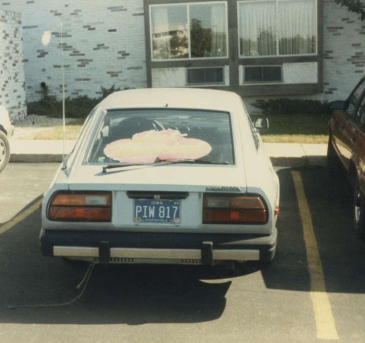 Weddings, car, Iowa History, Iowa, Motorized Vehicles, Marshalltown, IA, history of Iowa, honeymoon, Phillips, Renee, license plate