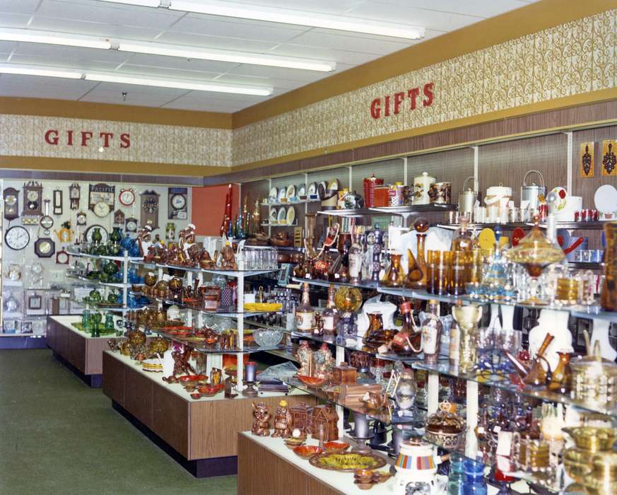 history of Iowa, Iowa History, Ottumwa, IA, hardware store, Businesses and Factories, store, Iowa, Lemberger, LeAnn