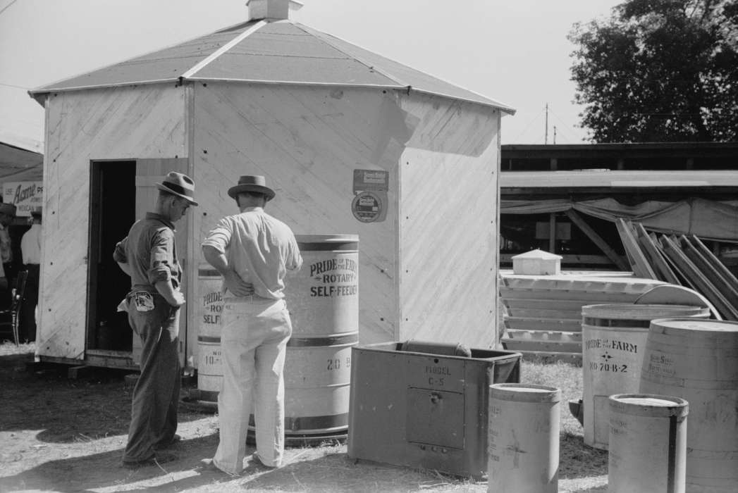 shed, Fairs and Festivals, history of Iowa, Library of Congress, hat, Iowa, livestock, Iowa History, Farming Equipment