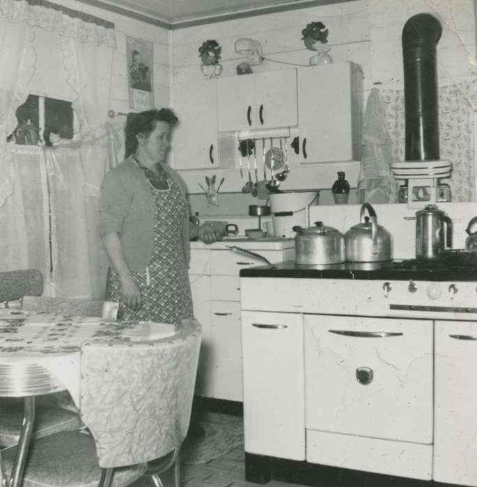 table, oven, history of Iowa, kitchen, Iowa History, Kleppe, Leslie, tea kettle, stove, Iowa, Homes, Ossian, IA, Food and Meals