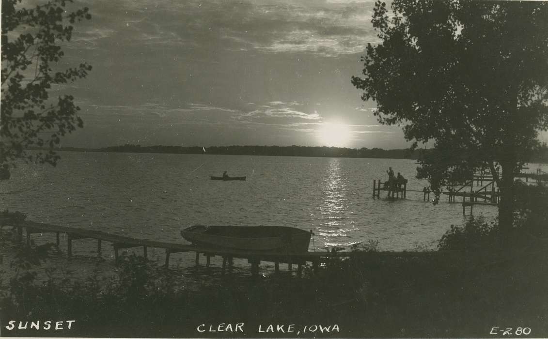 Clear Lake, IA, sunset, lake, history of Iowa, Iowa History, Lakes, Rivers, and Streams, clear lake, Iowa, Outdoor Recreation, boat, Palczewski, Catherine