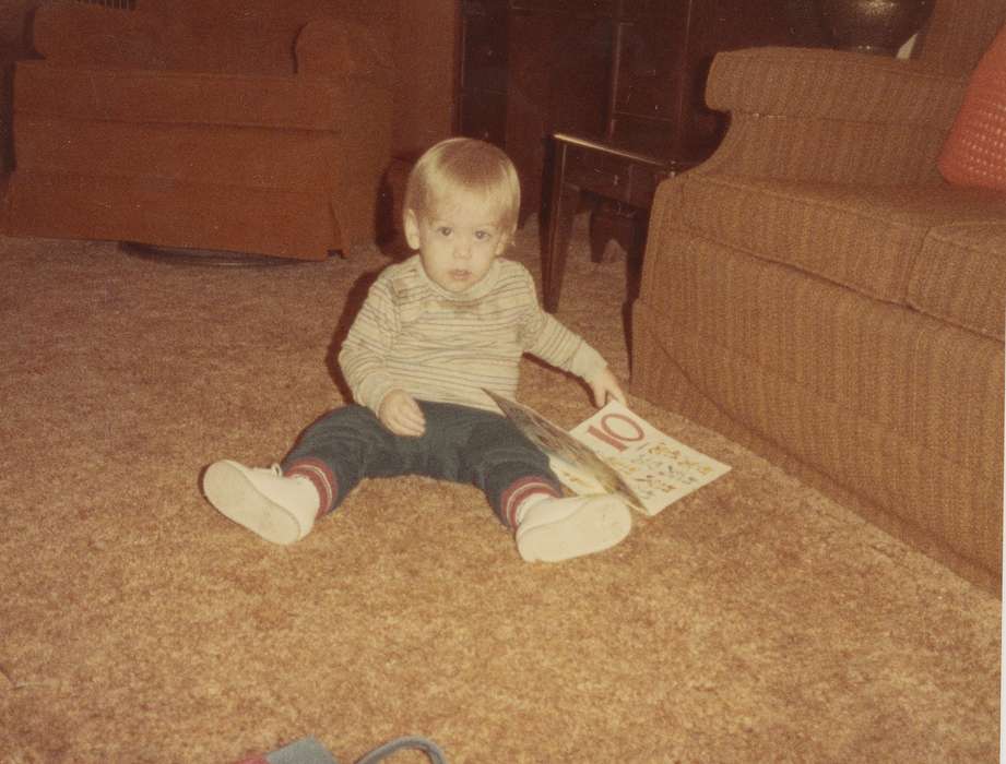 couch, Iowa, table, East, Lindsey, chair, Children, living room, Homes, Portraits - Individual, book, Reinbeck, IA, history of Iowa, Iowa History