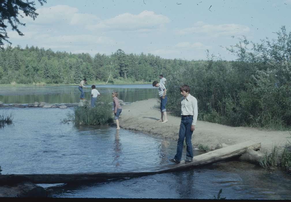 bushes, history of Iowa, Iowa History, IA, Lakes, Rivers, and Streams, river, Iowa, Zischke, Ward, Children