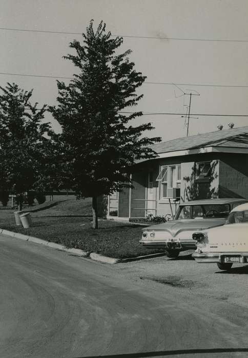 car, Iowa History, Iowa, Motorized Vehicles, university of northern iowa, iowa state teachers college, uni, house, UNI Special Collections & University Archives, Homes, Cedar Falls, IA, history of Iowa