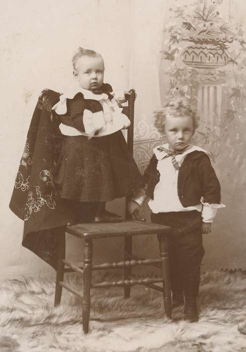 Children, history of Iowa, Portraits - Group, brother, Iowa, ribbon, painted backdrop, Families, Kimballton, IA, ruffles, siblings, cabinet photo, children, Olsson, Ann and Jons, Iowa History