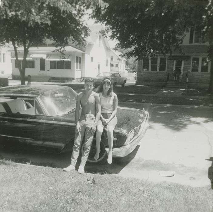 history of Iowa, Iowa History, Families, Motorized Vehicles, car, Fort Dodge, IA, siblings, Ewing, Marlene, Iowa, Cities and Towns