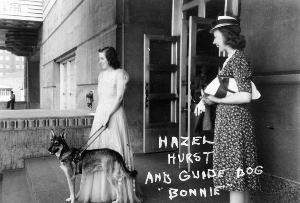 blind, Iowa History, seeing eye dog, Iowa, history of Iowa, Portraits - Individual, Animals, dog, Pickering, Tara, USA
