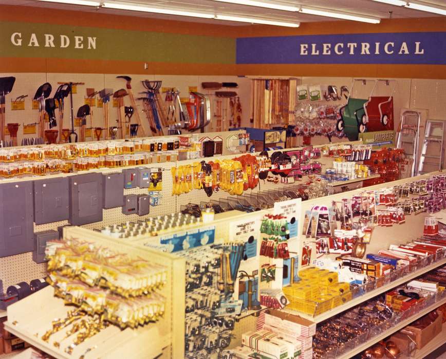 gardening, Iowa History, Ottumwa, IA, history of Iowa, hardware store, Businesses and Factories, store, electrical wires, Iowa, Lemberger, LeAnn