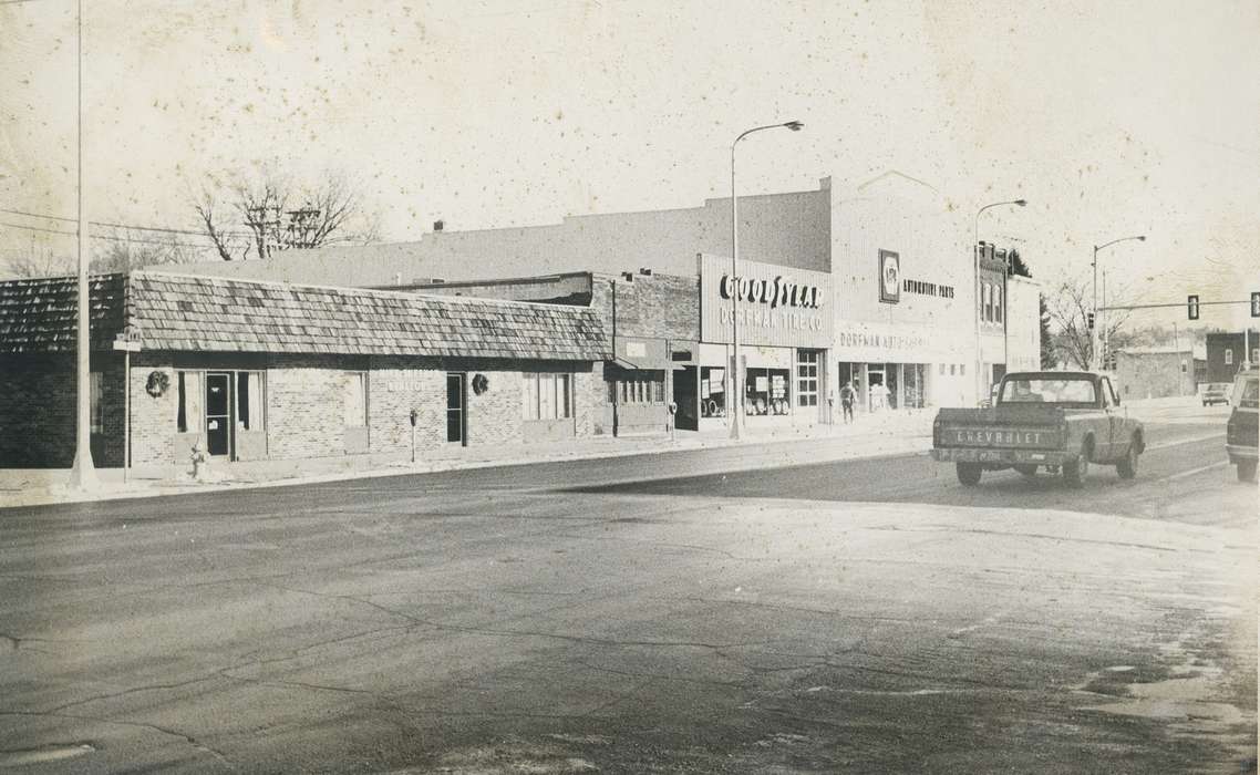 history of Iowa, pickup truck, Businesses and Factories, Waverly, IA, Waverly Public Library, Main Streets & Town Squares, Iowa, Motorized Vehicles, chevrolet, business, Iowa History, Cities and Towns, truck