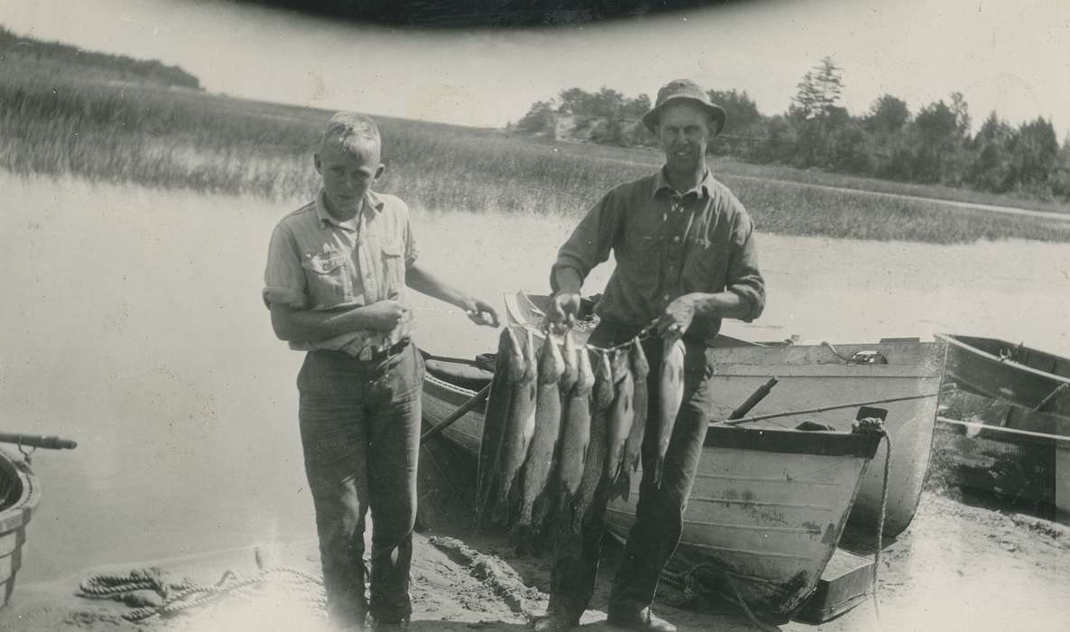 Outdoor Recreation, Portraits - Group, water, Travel, fish, Iowa, McMurray, Doug, Children, boat, Lakes, Rivers, and Streams, shore, lake, MN, history of Iowa, Iowa History