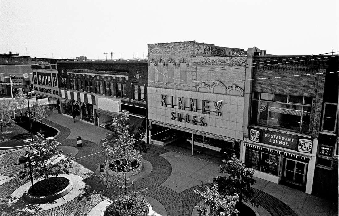 Businesses and Factories, storefront, Cities and Towns, pedestrian mall, Iowa, Iowa History, Lemberger, LeAnn, Iowa City, IA, Main Streets & Town Squares, history of Iowa