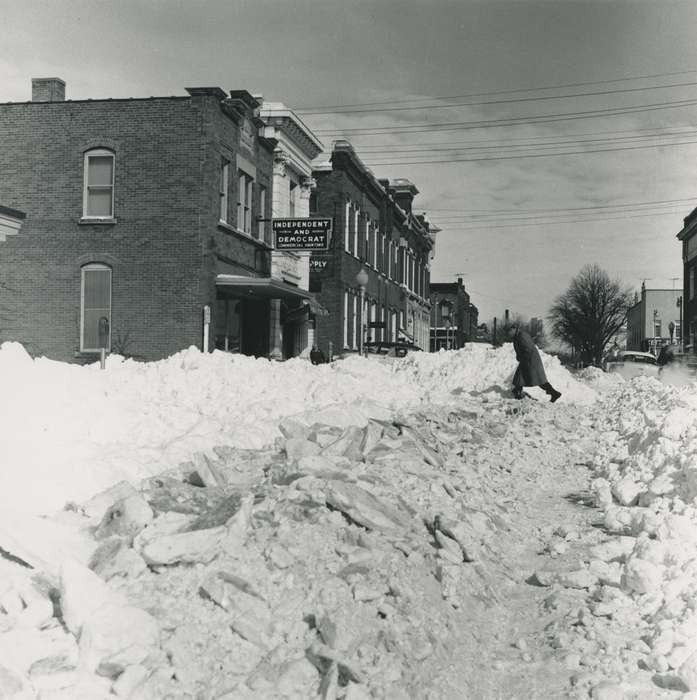 Iowa History, Waverly Public Library, Iowa, history of Iowa, correct date needed, brick building, Winter, Waverly, IA, snow, Main Streets & Town Squares